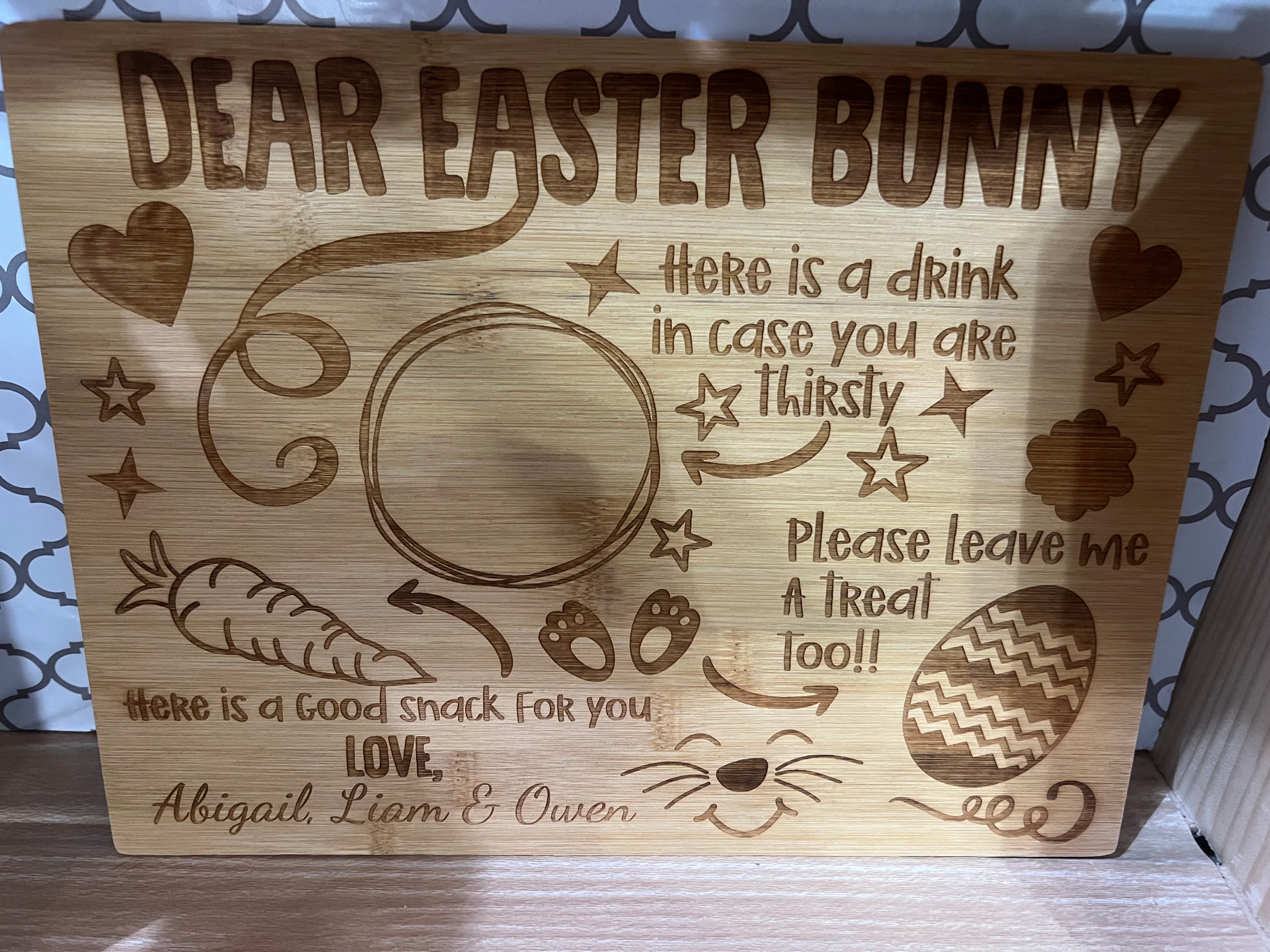 Personalized Easter Bunny Cutting Board – Engraved Bamboo Carrot & Drink Tray